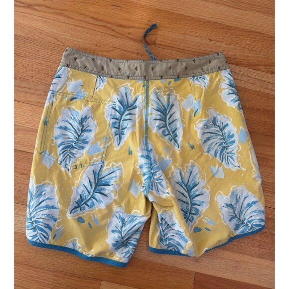 Patagonia Men’s Board Shorts Swim Trunks Tropical Print - Blue Yellow Sz L/32 - Picture 5 of 6